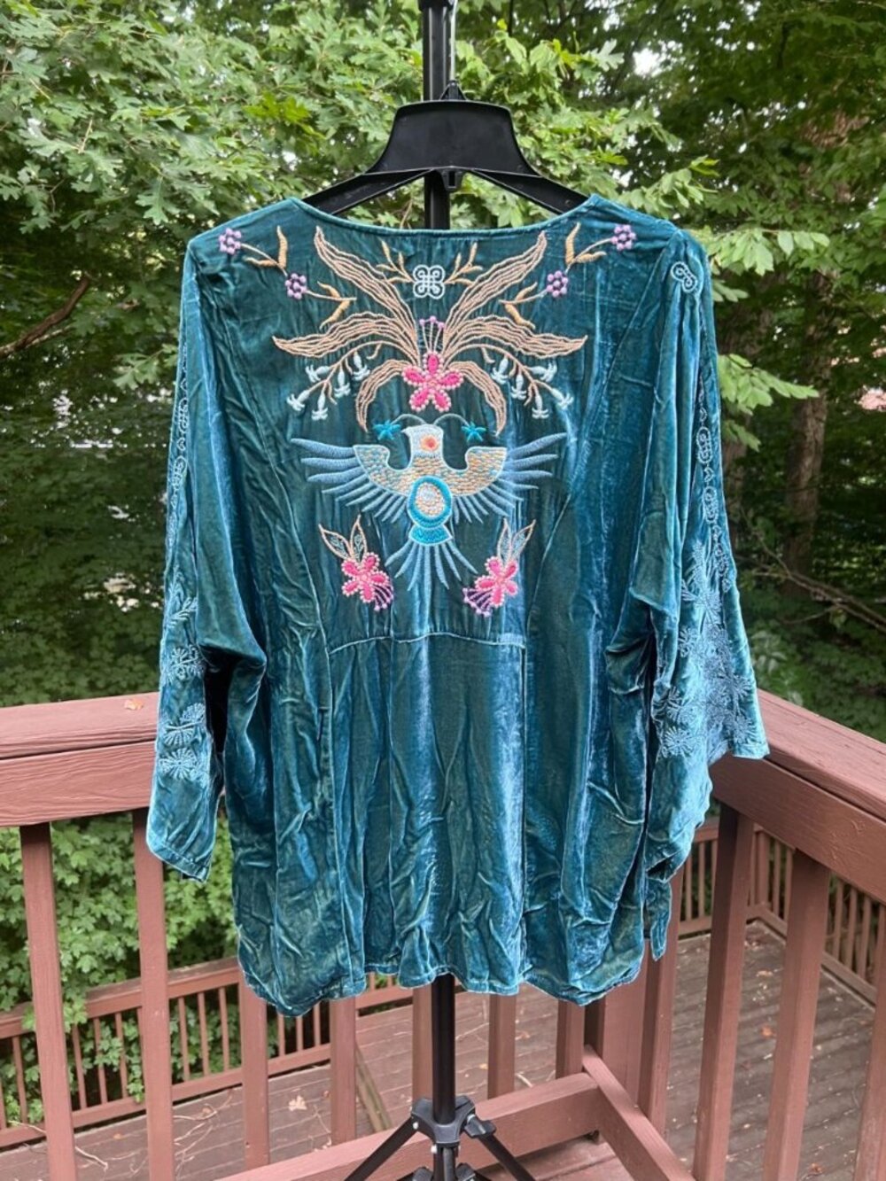NWOT Johnny Was Silk Blend Velvet Floral Embroidered Tunic Blouse Green Size M - Picture 11 of 16